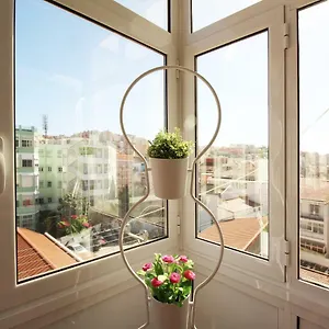 Poppy House In Anjos Apartment